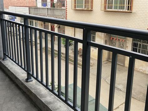 高层阳台护栏 - 金用护栏