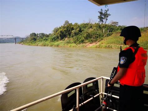 中老缅泰湄公河联合巡航 护航一带一路建设项目_手机新浪网