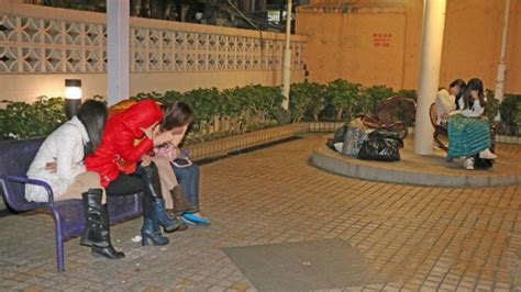 香港扫黄拘捕58名内地女子 - 华声新闻
