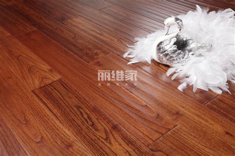 自然地板纹理天然素板 玉檀香实木地板 维那木 香味地板 - 18mm实木 - 九正建材网