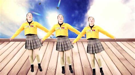 网络热歌广场舞《甜甜甜》歌声真的甜，舞蹈动作也挺简单！_腾讯视频