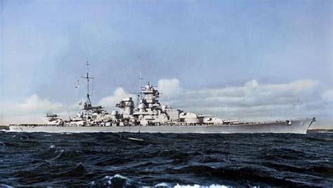 意大利战列舰比德国俾斯麦号更强，却被2枚炸弹轻易击沉