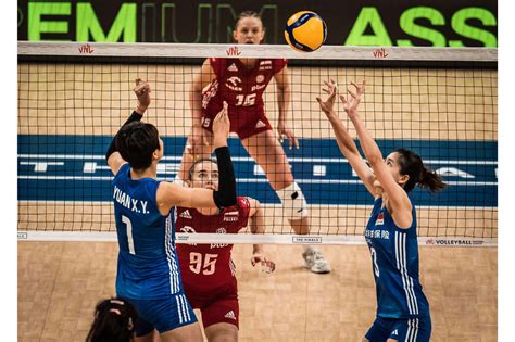 中国女排3比0波兰女排，晋级世联赛决赛_【快资讯】