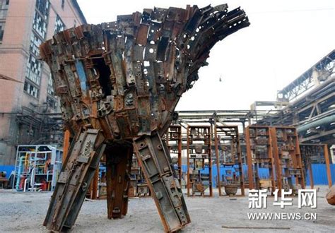 太原旧工厂里上演“钢的美” 图_文化频道_凤凰网