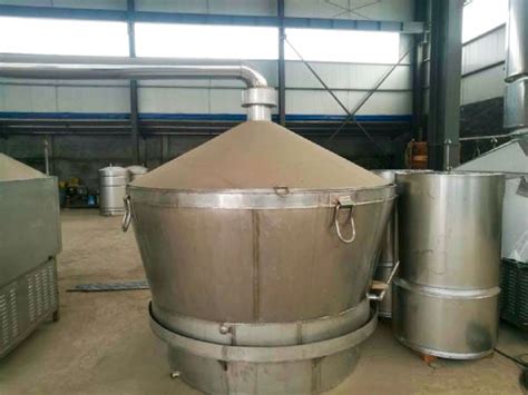现代酿酒厂钢发酵炉高清图片下载-正版图片304157849-摄图网