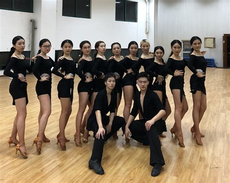 牛栏山一中“飞扬”舞蹈团出访韩国参加首尔友谊节-北京市顺义牛栏山第一中学