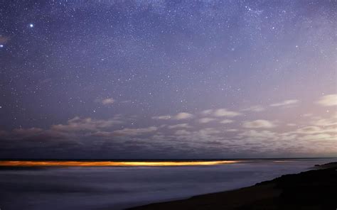 夜晚大海星空,湖面星空,窗外星空_大山谷图库