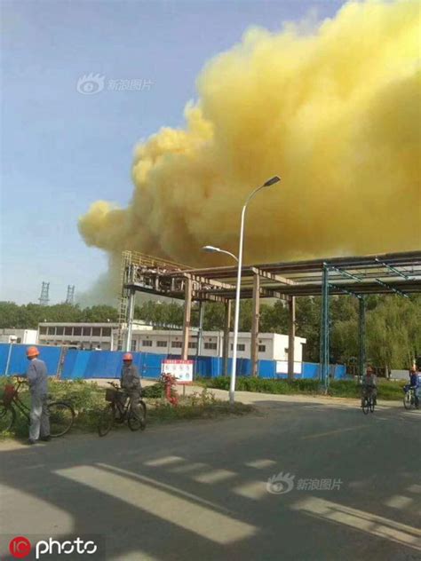 中石化石家庄炼化厂发生油气泄漏 现场黄烟滚滚_新浪图片