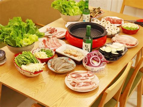 韩国烤肉 美食 传统美食 餐饮摄影图__其他_餐饮美食_摄影图库_昵图网nipic.com