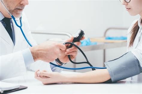 12至17岁青少年高血压的患病率和危险因素分析-京东健康
