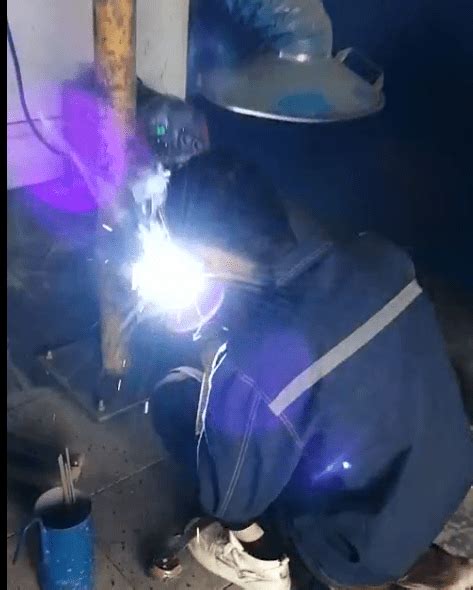 氩弧焊作业的操作规程 - 气体汇