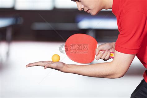 发球的乒乓球运动员形象高清图片下载-正版图片501586312-摄图网