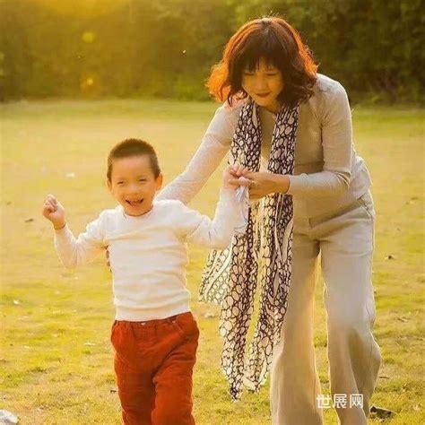 “天使”妈妈在华南幼教展-世展网