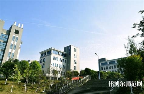 柳州市城市档案中心现雏形，建筑造型取意“龙城印记”