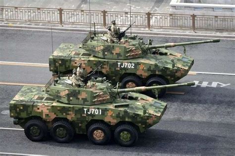 全球唯一一款第四代主战，T-15重型步兵战车太强了，其重有48吨！