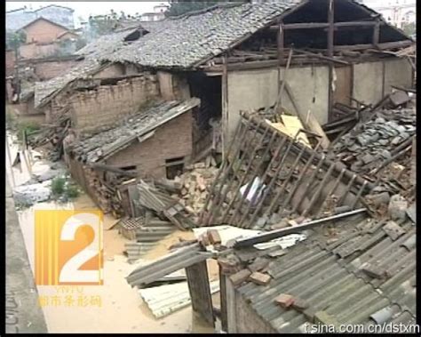 河南孟州遭遇强降雨 作物被淹房屋受损-图片频道