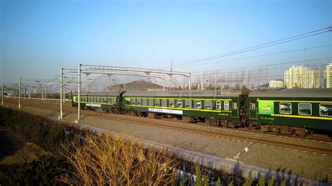 焦柳铁路线上最后的内燃绿皮慢火车 - 故事 - 新湖南