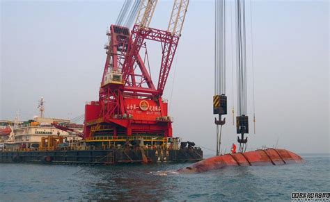 广州打捞局“南天龙”成功打捞香港海域运砂船 - 在航船动态 - 国际船舶网
