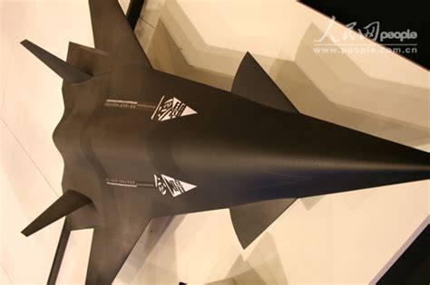 国产“暗剑”无人隐形战机成首款第六代战机？真相令人吃惊……