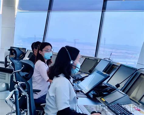 中南空管局第七届领班主任培训班到白云塔台进行观摩学习活动 - 民用航空网