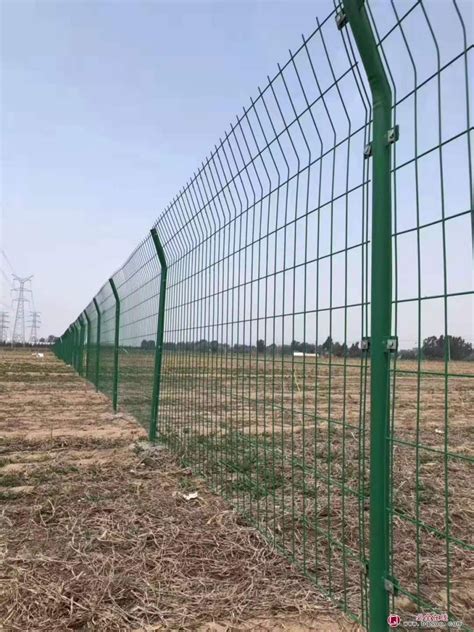河南金属围栏厂家批发新乡防护网1.5米高公园栅栏园林绿化围栏 - 银丰 - 九正建材网