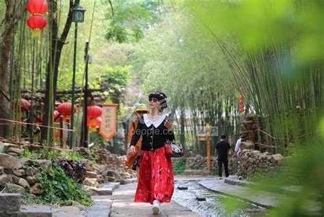 山东沂南：乐享中国旅游日-人民图片网