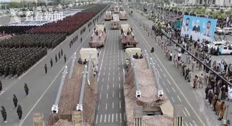 涵盖陆海空三军！也门胡塞武装举行大规模阅兵式_手机新浪网