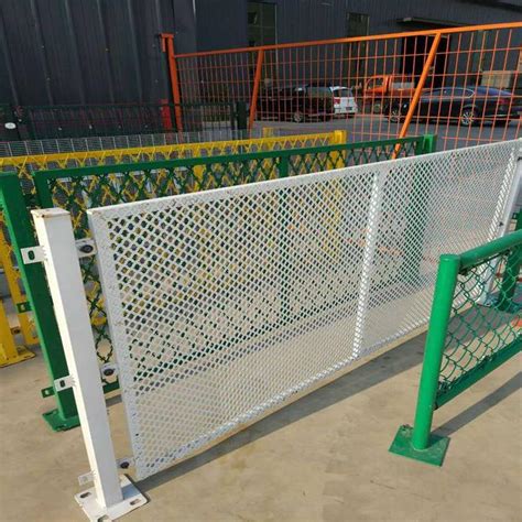 和田监狱-乌鲁木齐加工厂铁丝围栏网-全球机械网产品库