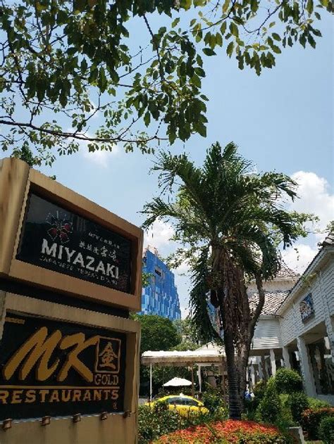 曼谷的Ekkamai是较为成熟的生活区也是房产热点地区_曼谷客昆哥_问房