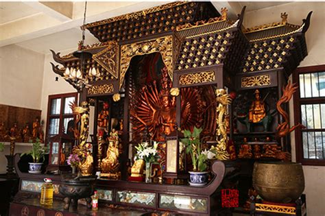 Lianxi Buddhist Temple - The people