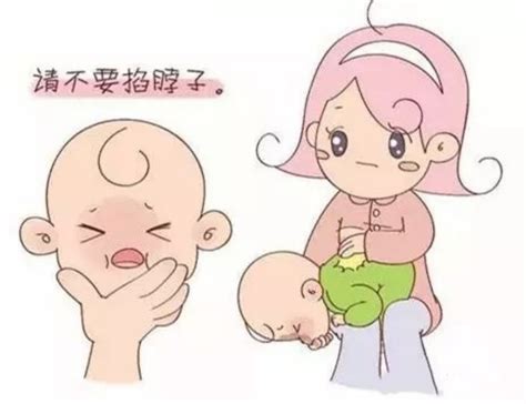 婴儿喝奶呛到怎么处理（宝宝呛奶第一时间怎么做）-幼儿百科-魔术铺