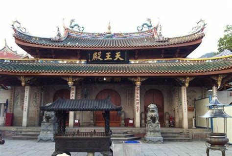 中国最讲良心的寺庙，门票免费且上香不要钱，唯一不足就是人太多|寺庙|大悲殿|南普陀寺_新浪新闻