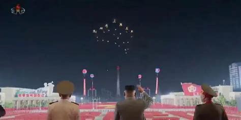 朝鲜凌晨阅兵大批新装备亮相 锐评：展现朝鲜人民军现代化建设新面貌_央广网