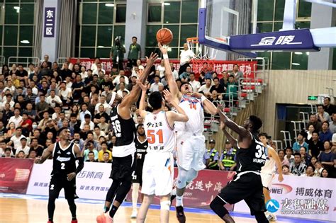 中美篮球对抗赛三亚举行 阿的江、王治郅带队出战_凤凰资讯