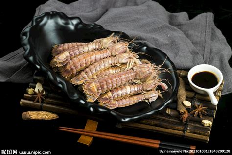 七彩皮皮虾图片