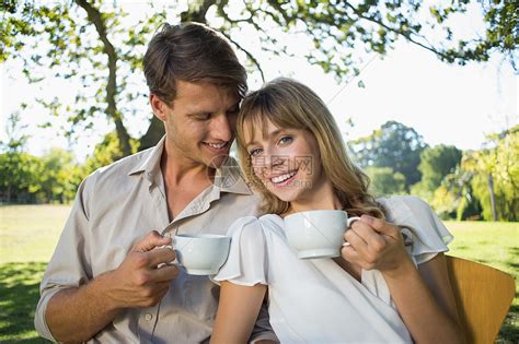 非主流喝茶情侣头像