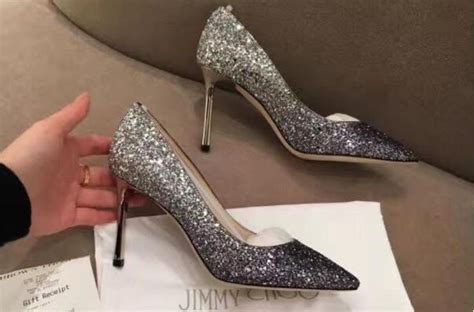 奢侈品女鞋排行榜前十名，JimmyChoo仅排第三，第一备受好莱坞宠爱 - 奢侈品
