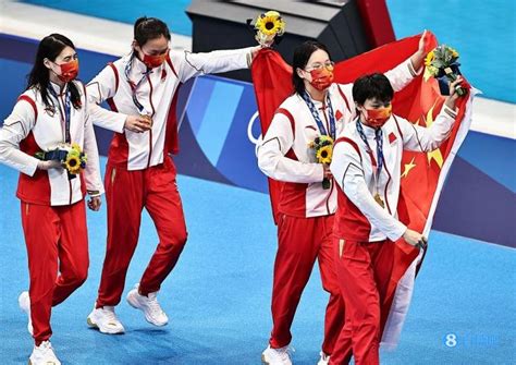 中国获东京奥运会4×100混合泳接力银牌