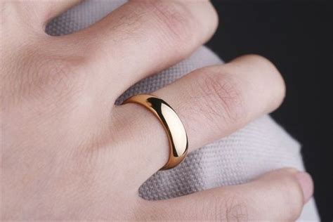 戴戒指五个手指的含义 - 中国婚博会官网