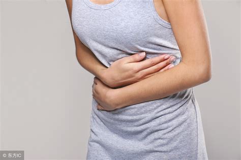 肚子痛拉肚子怎么办快速止疼（腹部阵痛还腹泻，该怎么办？对因治疗或更有效） | 说明书网