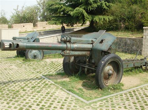 国产66式152毫米加农榴弹炮，原型是CCCP的D20式152毫米炮