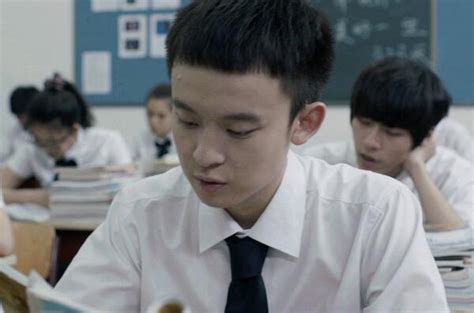 韩国十大青春校园电影排行榜-好看的10部韩国校园电影推荐-排行榜