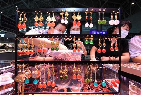第十届中国（湖南）国际矿物宝石博览会开幕-人民图片网