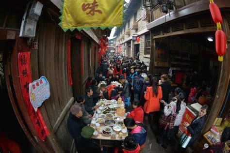 中山古镇百家年宴。拍摄于重庆市江津区 - 中国国家地理最美观景拍摄点