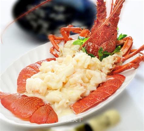 海鲜里的翘楚餐桌上的美味，澳洲龙虾的家常做法