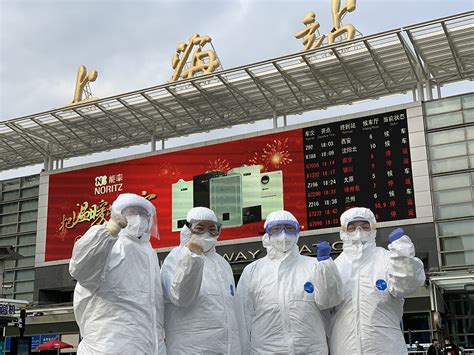 志愿者助战上海火车站防疫第一线 - 周到上海