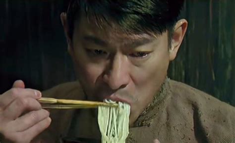 推荐5部韩国影帝黄政民演技炸裂的电影，你看过几部呢？_崔哲基