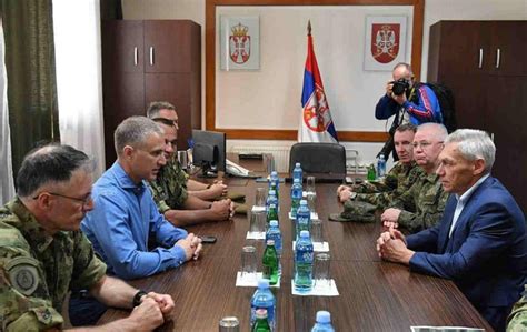 武契奇向美国“告状”：科索沃领导人将自己扮做“新泽连斯基”