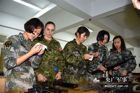 “准学员”军校初体验 重温“军旅第一课” - 中国军网