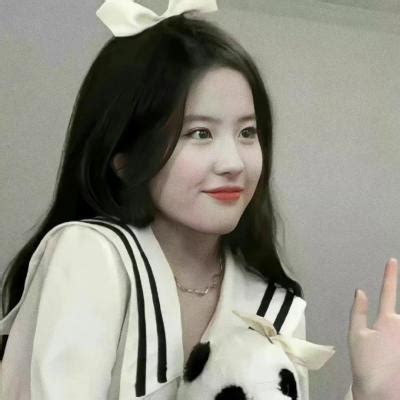 女生极致温柔的头像
